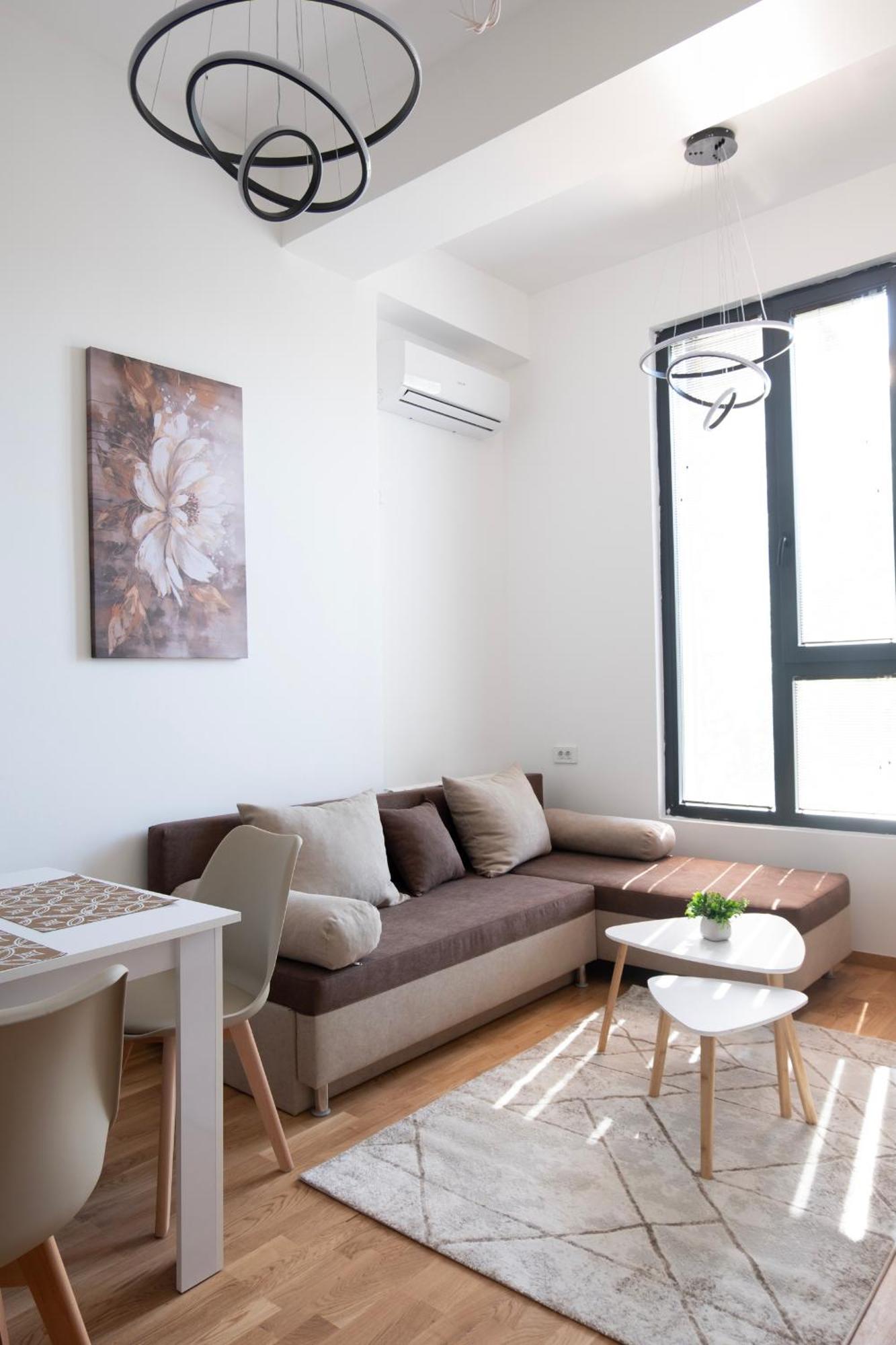 Home Art Apartments سكوبجي المظهر الخارجي الصورة